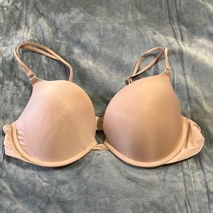 Victoria’s Secret push up bra 36C